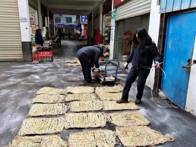 石首城管全力迎战新一轮寒潮天气