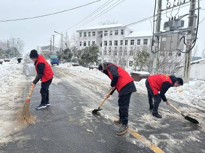 “青”力而为 石首市天鹅洲生态旅游经济开发区青年在一线