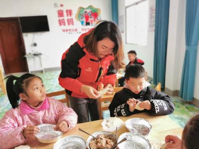 石首市高基庙镇百子庵村开展春节儿童关爱服务活动