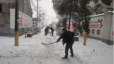 石首市原种场迎战冰雪 全力保障人民群众生活生产安全