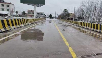 以雪为令，桥桥畅通！石首市农村公路养护中心在行动！