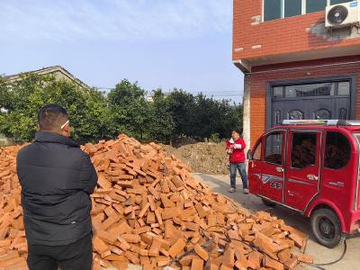 石首市小河口镇毕家铺村：加强村级建设管理，提高村民建房秩序