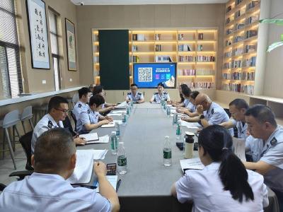 石首市税务局：加强纪律教育 强化监督职责
