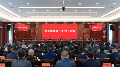 石首市委常委会（扩大）会议举行 传达学习习近平总书记考察湖北重要讲话精神 