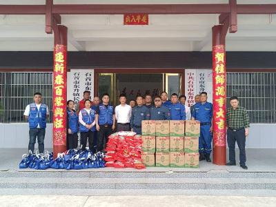 石首蓝天救援队情系困境家庭开展暖心慰问