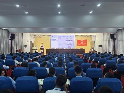 解锁AI密码！300名中学生沉浸式“对话”人工智能