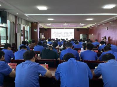 凝聚青春力量 共话素质提升——石首城管召开青年干部座谈会