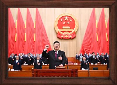 近镜头 | 总书记书架上的2023