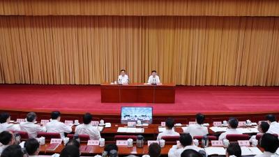 学习贯彻党的二十届三中全会精神中央宣讲团湖北报告会举行