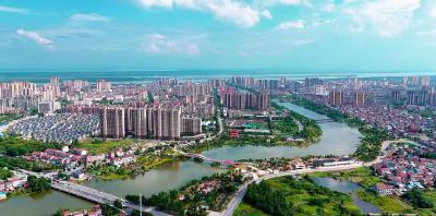 五彩斑斓，谁能拒绝一河两岸的“多巴胺”美景