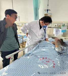 公安县二人民医院成功救治一例急性肺栓塞高龄患者