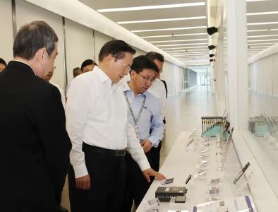 王忠林在武汉调研高新技术产业发展时强调 加快推进高水平科技自立自强 推动科技创新和产业创新深度融合