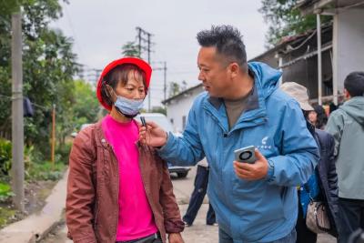 公安县：暖心！近千斤鲜果售空...