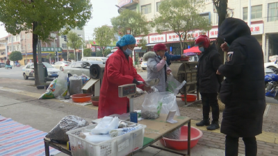 秦市瓜子：精挑细选好原料 酥脆爽口味悠长