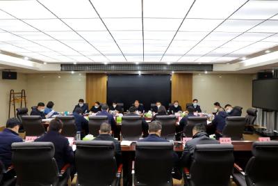 江陵县召开党政联席会议