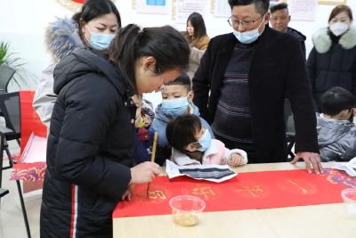 饺子暖人心 书法贺新年——江陵迎春节即景