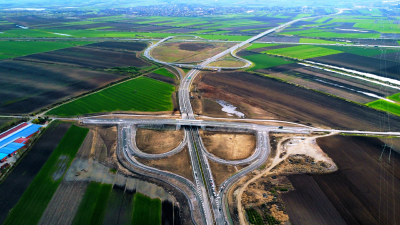 在汉央企二航造 中国企业在欧承建首条高速通车