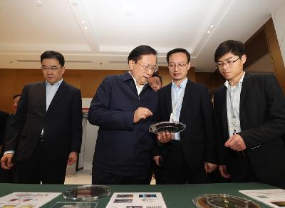 王忠林调研推进湖北实验室建设