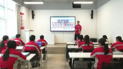 江陵：强化“技能培训和竞赛” 让工人成长快起来