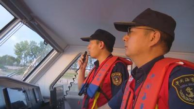 荆州江陵海事处：“水陆空”出击 “白加黑”巡护