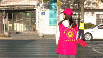 讲文明树新风丨城市涌动“志愿红”