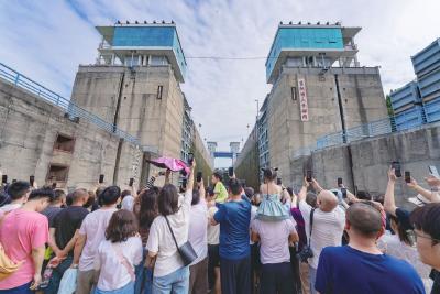 游客超117万人次！ 三峡旅游集团前5月接待量增17.73%  