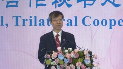 东湖对话 | 中日韩合作秘书处秘书长李熙燮：三国应携手共同应对挑战  