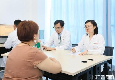 “读脑”技术真能治病了！华中首个脑机接口门诊在武汉开诊  