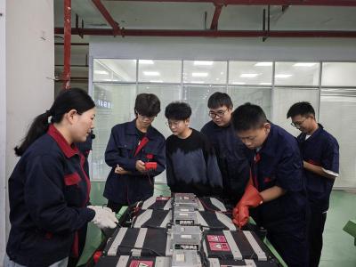 襄阳：打造多元化成长通道 让学生皆成才尽展才