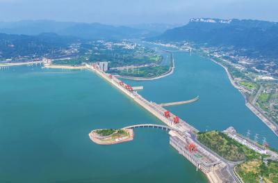 三峡水库水位消落至150米 正式进入防洪模式  