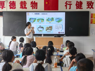 励励晴川志愿服务团队守护清凉一夏  
