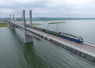 《长安的荔枝》四条运输线三过襄阳 昔日荔枝驿站今成物流枢纽