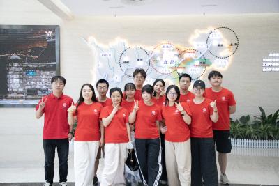 湖北宜昌：童心守护中安放梦想，城市足迹里汲取力量