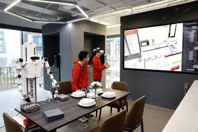 武汉落子 “国产机器人学校” 我国具身智能核心技术实现自主可控