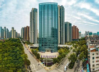 青山经济“新势力”突入新领域，“钢铁丛林”崛起420家高新企业