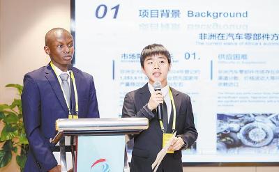 武汉竞速“3万亿之城”