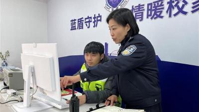 新春走基层：春晚归来履职忙 武汉“社区女儿”邵楠暖心续写为民初心  