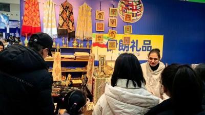 9天，超6万人次！鄂州年货节家门口“买全球年货”  