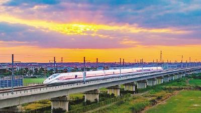 两会“三大通道”上的湖北亮点  