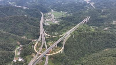 宜昌交通打响“三年大会战” 投1814亿元建148个重大项目  今年计划建成宜来、当枝松高速