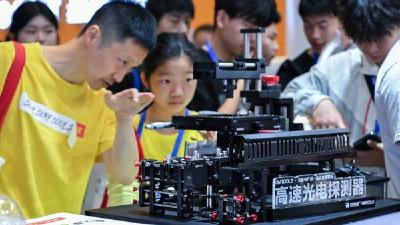 一束光的全球化生长 