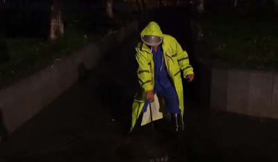 迎战强降雨丨武汉：暴雨红色预警深夜响起 AI智能助力积水快速消退