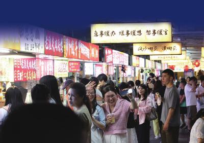 “超级周末”见证宜昌城市有温情治理有水平—— 8万人带走的不只是一段记忆