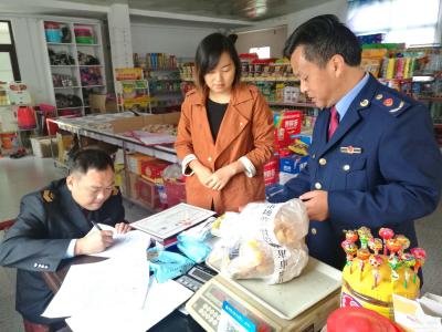 王家畈市场监管所：“靶向”抽检  撑起舌尖安全“保护伞”