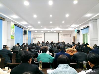 学习贯彻党的十九届六中全会精神 | 市教育局：学习全会精神 落实好立德树人的根本任务 