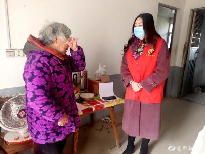 “义卖募捐+献爱心” 市残联组织小志愿者们送温暖
