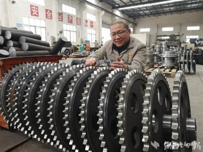 【湖北日报】宜都天宜机械：科技助力攀爬行业“珠峰”