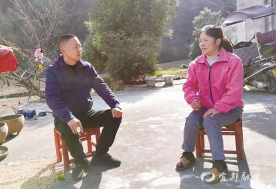 【三峡晚报】一口气给7个孩子买了羽绒服，宜都曹女士：  能为孩子们做点事是缘分