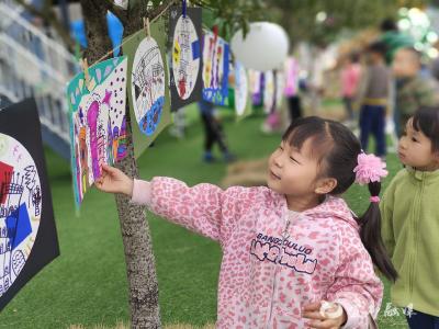王家畈镇中心幼儿园：“植”下环保理念  体验劳动乐趣