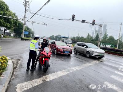 宜都交警严查“飙车炸街”违法犯罪行为